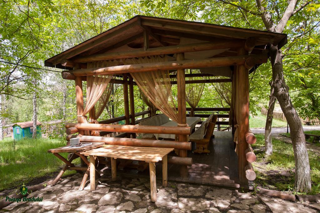 Poiana Bradului Villa Tohatin Luaran gambar